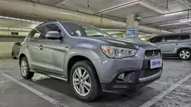 [OLX Mobb] Mitsubishi Outlander Sport 2.0 GLX Bensin-MT 2017 Abu