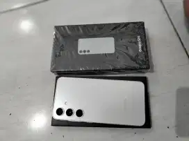 Samsung s24 8/256gb