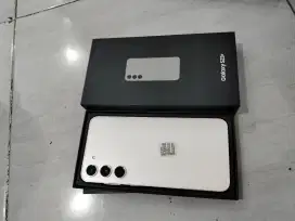 Samsung s23+ 8/512gb