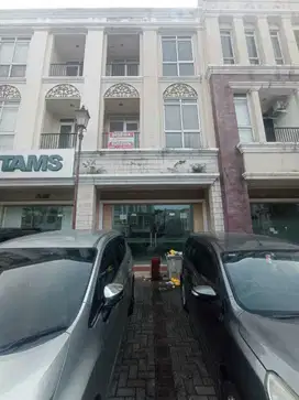 DISEWAKAN RUKO 3 LANTAI GRAHA BOULEVARD BLOK A