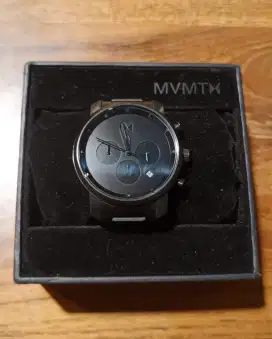 Di jual jam tangan pria analog merk MVMT