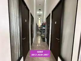 Rumah Furnished 3 Lantai Dijual Cepat di Kencana Loka Serpong AM-16077