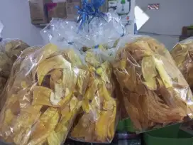 Keriik pisang mang adok gurih asin