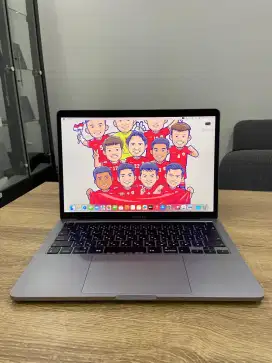 MacBook Pro 2020 i5 • 16/1 TB  Touchbar