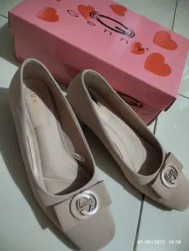 Sepatu kerja/sepatu kantor