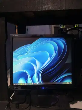 Monitor LG 17 Inci