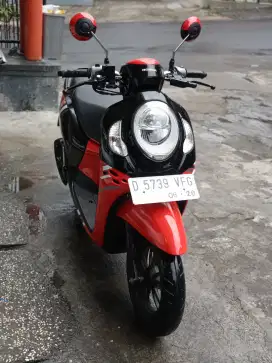 Scoopy tahun 2023 low km 12rb/tt boleh gan cash lebih bagus