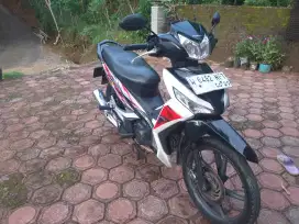 Supra X 125 F1 2014 Lengkap Hidup