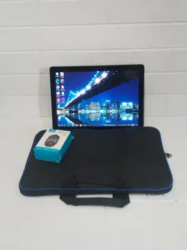 Dell Latitude 5285 Layar Sentuh Core i5 Gen 7200U
Ram 8 GB 
SSD 256 GB