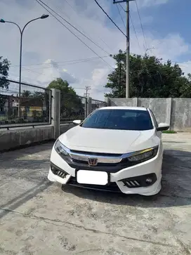 Civic 1.5 Turbo cvt 2017