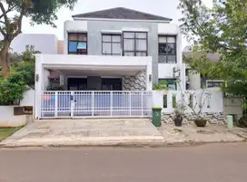 Dijual Rumah 2 lt Terawat Siap huni di Kencana Loka
