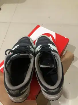 Sepatu Nike Dunk Low Retro PRM