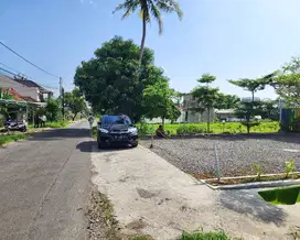 Tanah Strategis Dekat Univ PGRI, Akses Mudah Mangku Jalan Aspal