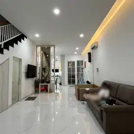 Dijual Rumah Komplek Madio Regency Jalan Madio Santoso Daerah Krakatau