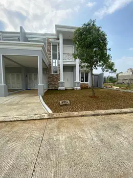 Di Sewakan Rumah dengan pekarangan luas sentul city