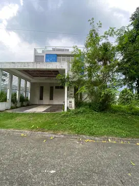 Rumah dengan lahan luas di cluster sentul city