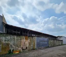 DIJUAL HARGA DIBAWAH NJOP GUDANG KENJERAN DKT KEDUNG COWEK, PERAK