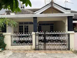 Rumah murah 8 kamar di pusat kota bekasi belakang stadion