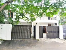 Sewa Rumah Modern 2 Lantai di Kemang Semi Furnished