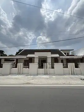 Dijual Rumah Sangat Luas Jalan Sei Galang Medan Baru Wahid Hasyim