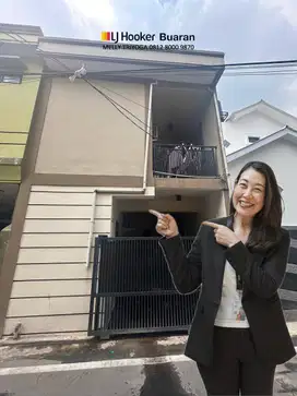 Rumah bergaya minimalist modern Cempaka Putih, Jakarta Pusat