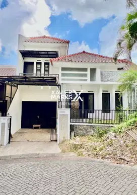 Rumah Mewah dengan Konsep Open Space di Villa Puncak Tidar Malang