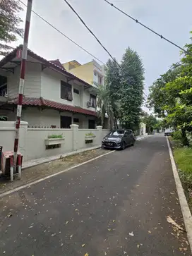 Dijual Tanah Bonus Rumah di Cempaka Putih Jakarta Pusat