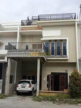 Jual Villa 2,5 Tingkat Komplek Graha Metropolitan Cluster Sophie Suite