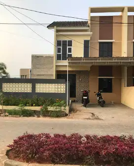 DIJUAL CEPAT CLUSTER VICTORIA DI JALAN BUMI INDAH