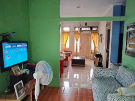 Rumah Mewah Super Luas di Graha Raya – Siap Huni & Strategis!