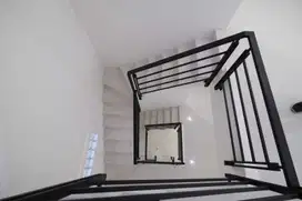 Disewakan Luxury Ruko Taman Kopo Indah I