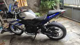 Yamaha R25 Blue GP