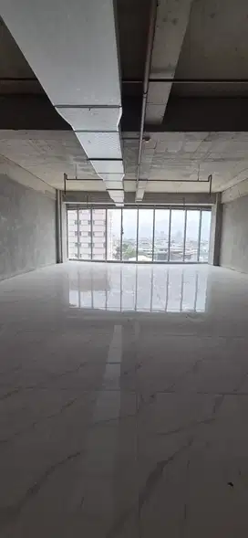 DISEWAKAN OFFICE LANDMARK AUTO PLAZA UK 200M2 BUKAN BARE