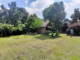 Disewakan Ex Resto Luas dengan Saung di Cibubur