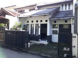 Dijual cepat rumah super strategis di Komplek Antapani Kota Bandung