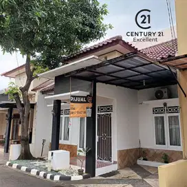 Dijual Rumah siap Huni di Tanjung Barat Town House Jakarta selatan