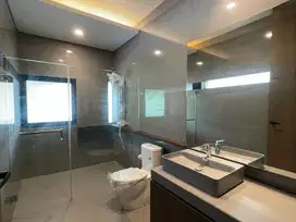 Rumah mewah posisi hoek Sutera Palma Alam Sutera