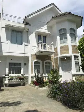 Rumah 2 lantai Cluster Casablanca Sentul City