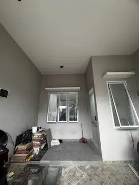 RUMAH BARU 3 LANTAI TOMANG LOKASI STRATEGIS