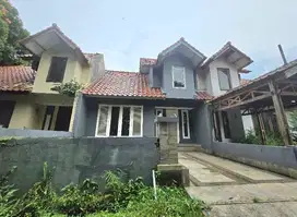 Rumah Besar Cluster RE Talaga Bestari Tangerang