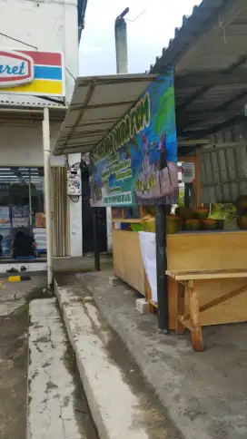 Jual gerobak dan meja serta bangku bekas usaha es kelapa