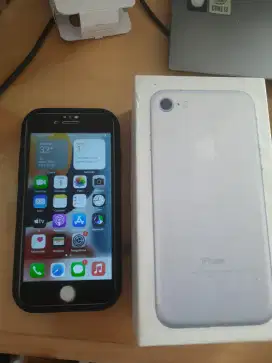 IPHONE 7 32 GB SILVER