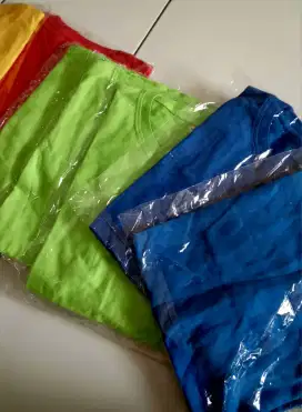 KAOS POLOS UNISEX UKURAN M