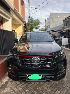 Toyota Fortuner VRZ TRD 2021 Black hitam Fortuner 2022 / 2023 TRD