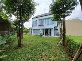 7.3M Eminent Rumah Semi Furnished Hoek Taman Timur-Utara