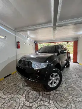 Pajero excees 2009