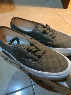 Jual Vans Vault Authentic Lx OG Checker Grape Leaf
