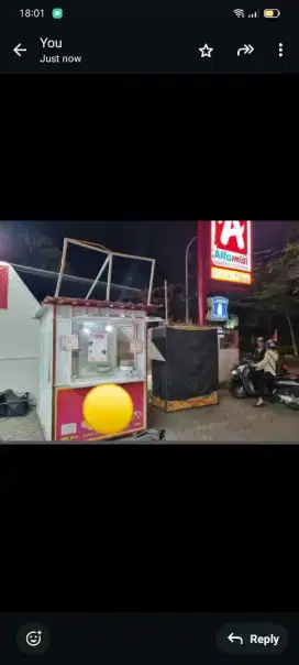 Booth Container