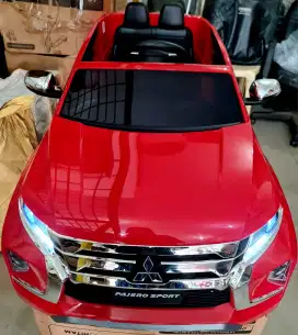 MOBIL AKI PMB TOYS PAJERO SPORT  M 8899