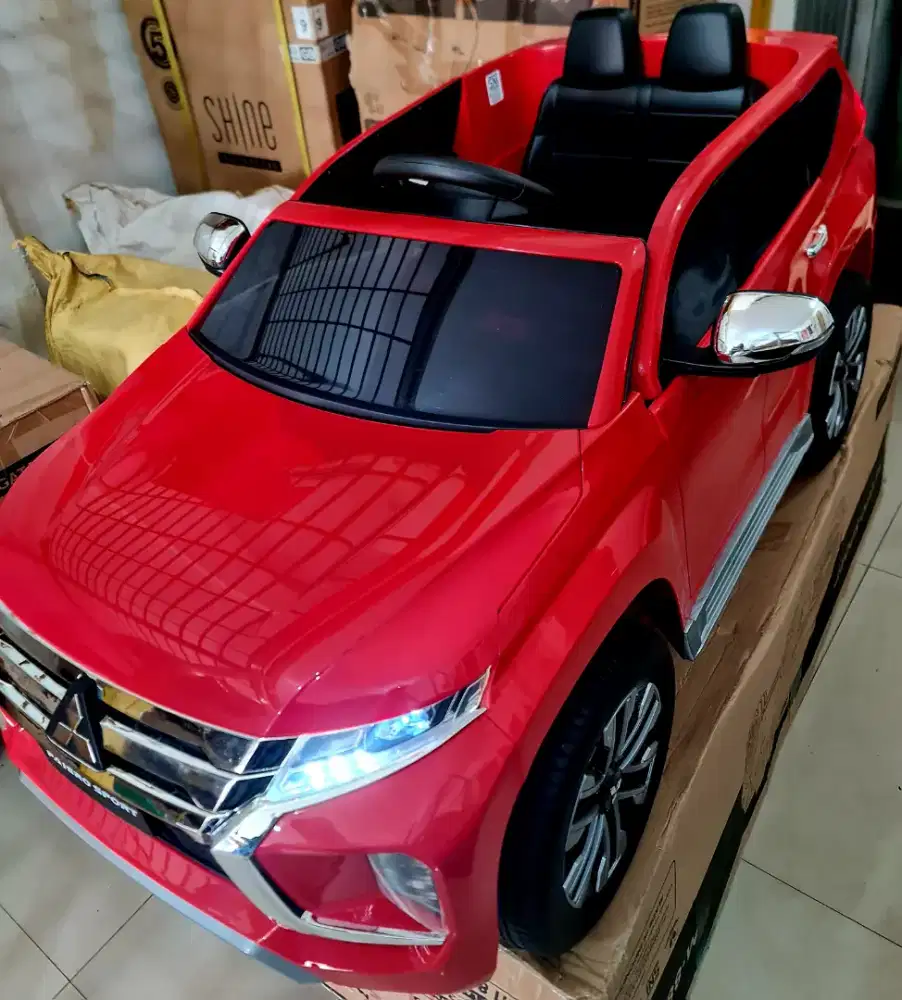 MOBIL AKI MITSUBISHI  PAJERO SPORT  M 8899